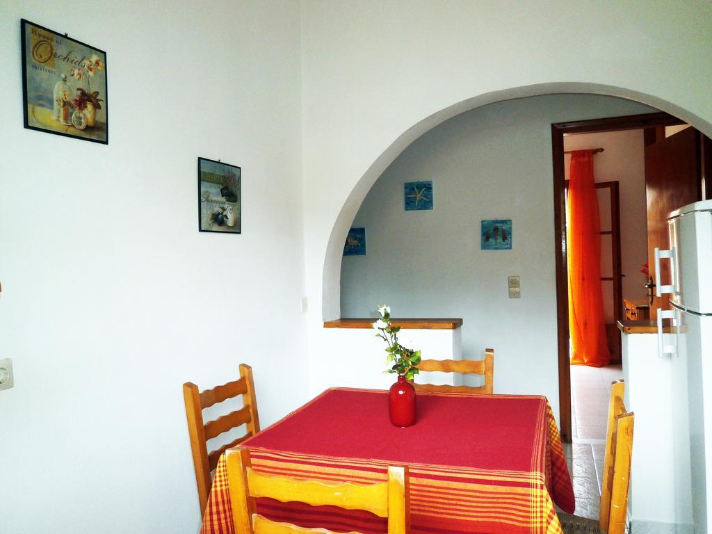Paraskevi Apartments Ipsos Esterno foto