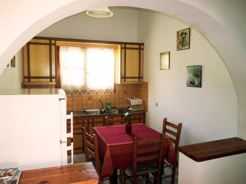 Paraskevi Apartments Ipsos Camera foto